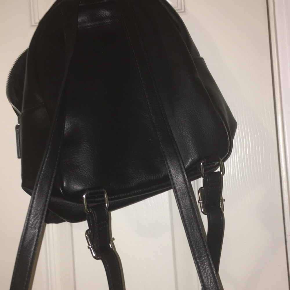Mini Backpack 🎒 - Picture 4 of 4